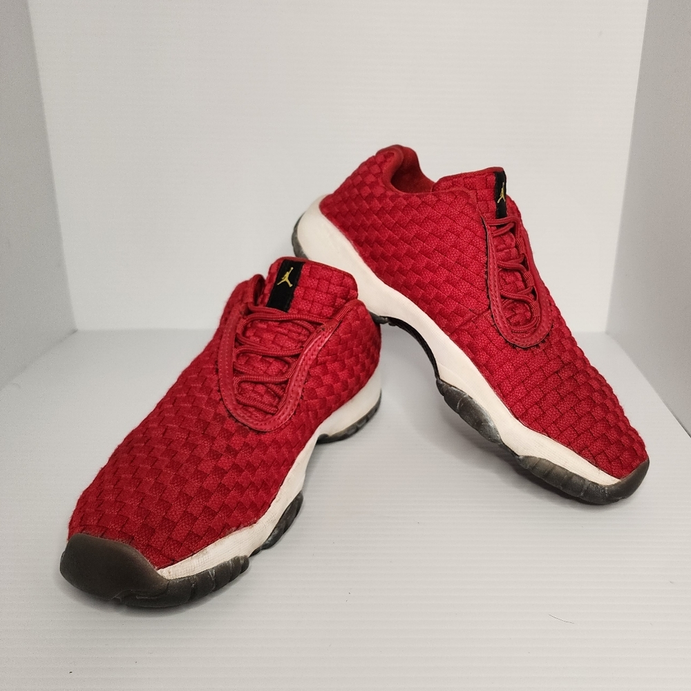 Air Jordan Future. 5Y. Red